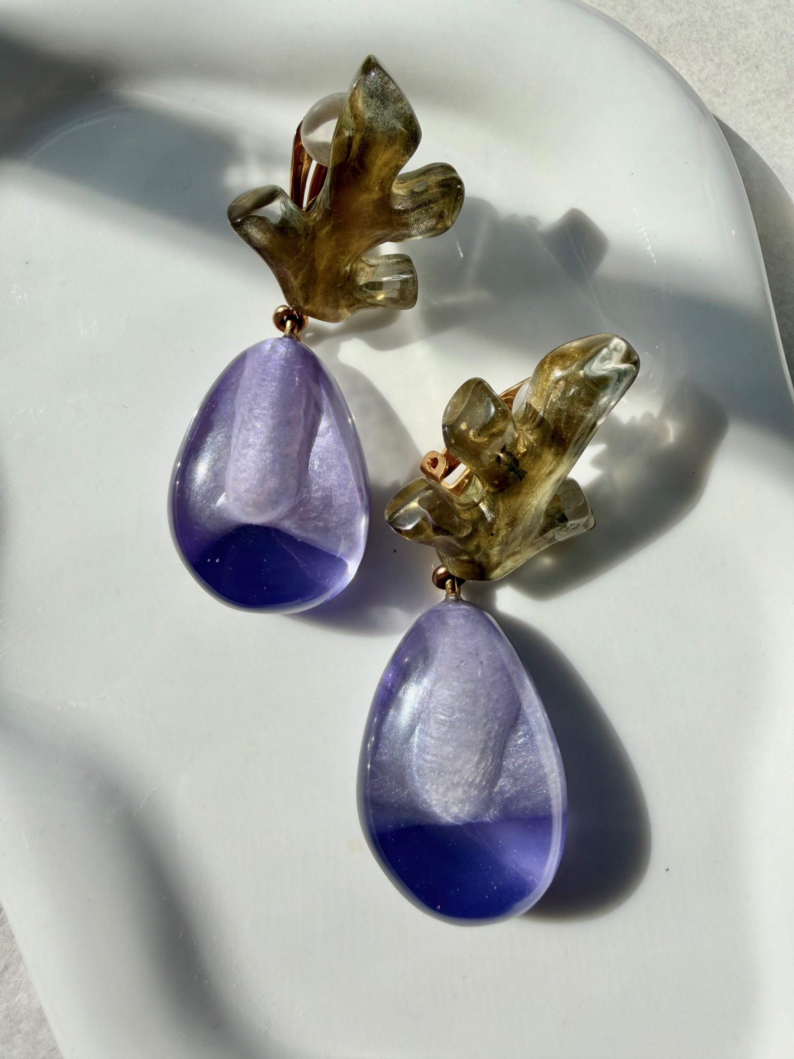 Dominique Denaive Paris Vintage Violet Gold Resin Flower Drop Clip-On Earrings