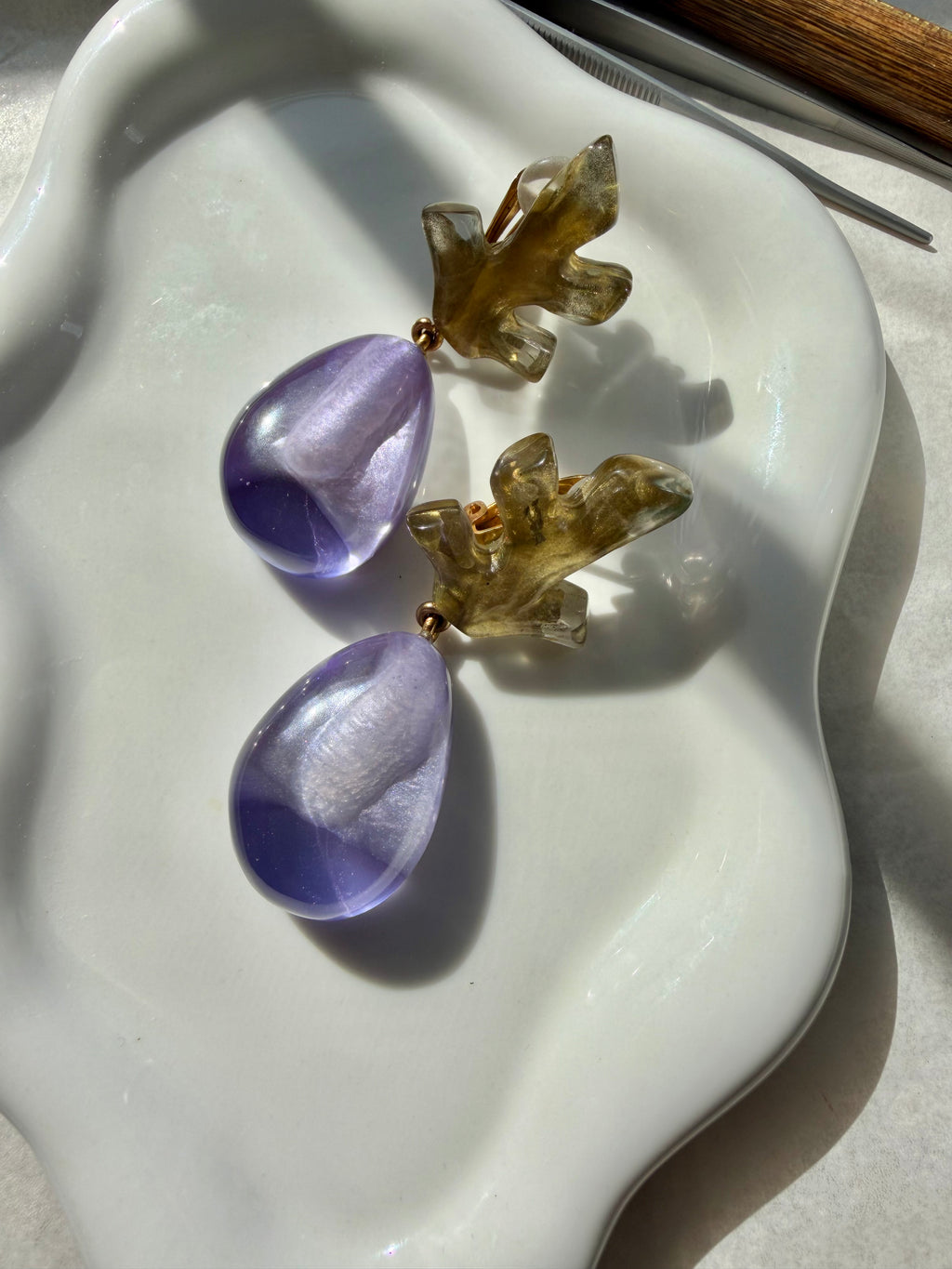 Dominique Denaive Paris Vintage Violet Gold Resin Flower Drop Clip-On Earrings