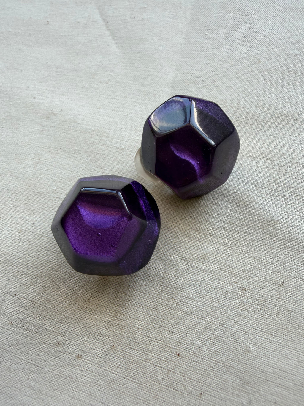 Dominique Denaive Purple Faceted Resin Clip-On Earrings – Vintage French Designer Jewelry